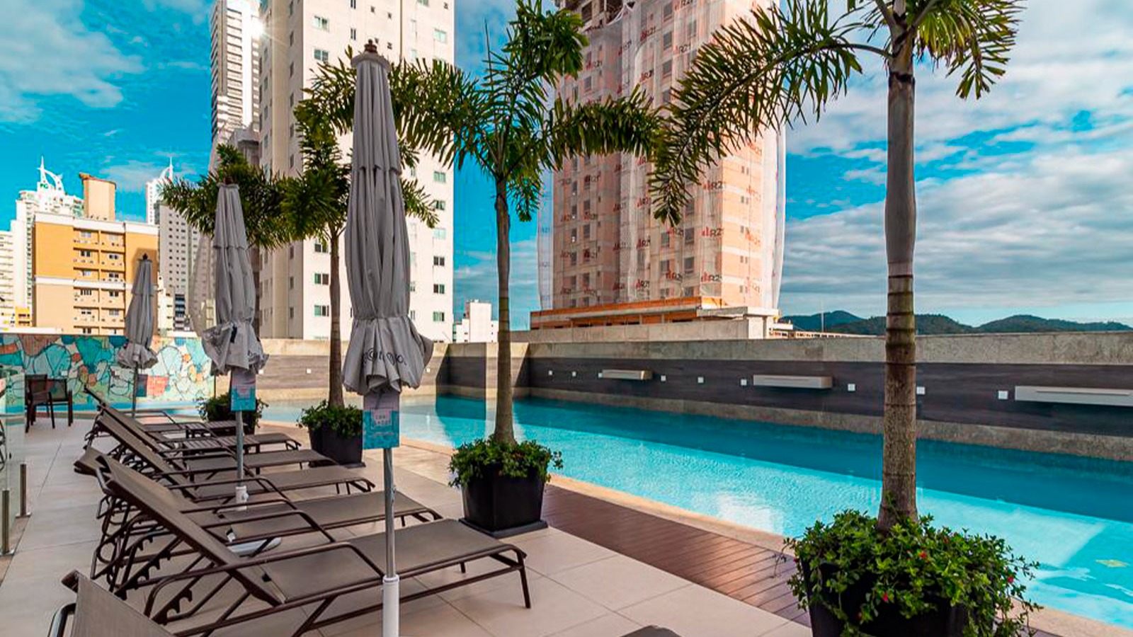Sun Place - Sun Place - piscina aberta