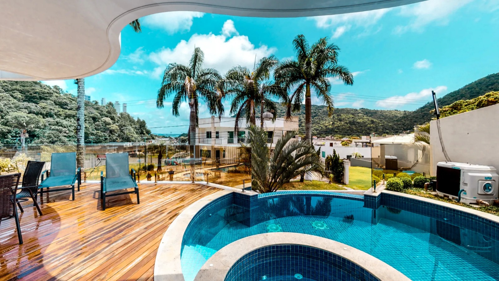 Casa Horizonte - Bella Vista - piscinas do clube